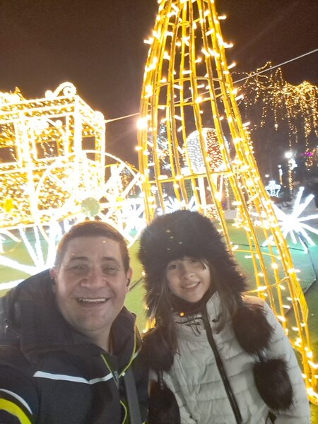 Barbat singur, divortat, 48 de ani, 1,96 m, 90 kg,